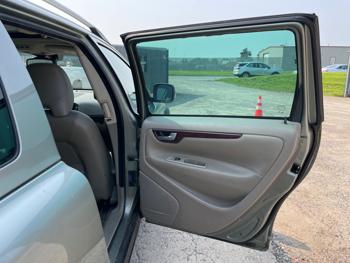 2007 volvo xc70 cross-country with 180626 miles for sale near elk-river, minnesota dcc091321af648a88988361af326a71b.jpeg