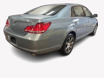 2005 Toyota Avalon