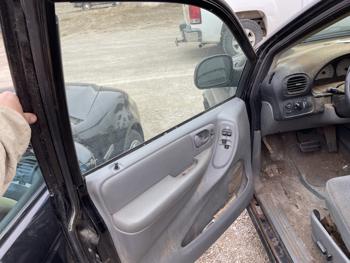 2005 chrysler town-and-country touring with 266893 miles for sale near elk-river, minnesota dd7c5f46d31e4ed3b749fade6316b2e0.jpg