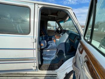 1993 chevrolet sport-van g20 with 97415 miles for sale near elk-river, minnesota de82089c619d43948b84b45c198d481c.jpeg