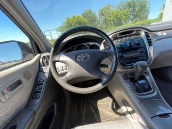 2003 toyota highlander with 200874 miles for sale near shakopee, minnesota dea3bd1b925548cd8401e8e11887150d.jpeg