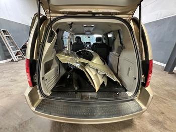 2010 chrysler town-&-country touring with 243937 miles for sale near elk-river, minnesota df8ef2abfbd549e289bf1fe1d393c07e.jpeg