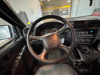 1999 chevrolet blazer 4-door-4wd with 195804 miles for sale near elk-river, minnesota dfde9fb91fef4bf09df5186b2d1ff577.jpeg