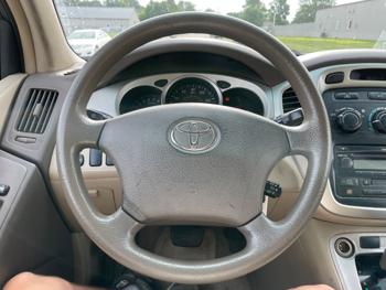 2006 toyota highlander v6-2wd-with-3rd-row-seat with 194228 miles for sale near elk-river, minnesota e042e8aea9204b39853d6ed02837d91a.jpeg