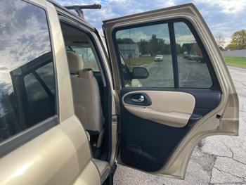 2006 chevrolet trailblazer ls-4wd with 205963 miles for sale near elk-river, minnesota e0808db2885040c28701e7157080402a.jpeg