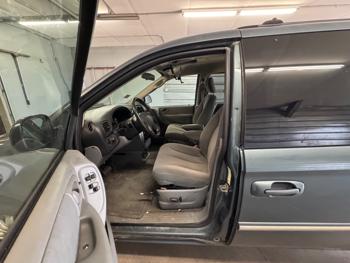 2007 chrysler town-&-country touring with 155270 miles for sale near elk-river, minnesota e0dd0b1322c24abdb1f7a11b515b460d.jpeg