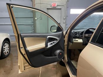 2010 toyota rav4 limited with 177556 miles for sale near elk-river, minnesota e10e2e9159c74a7d8d1a5ca7f6b336e4.JPG