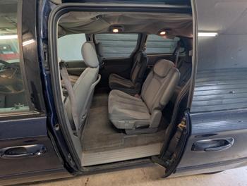 2005 dodge grand-caravan sxt with 85335 miles for sale near elk-river, minnesota e135f85adb1d42b2aab7c1e6ffdd144a.jpg