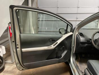2008 toyota yaris base with 188240 miles for sale near elk-river, minnesota e144d7a7da3840bf8c73efae74c023f3.jpg