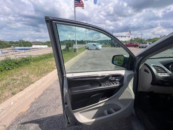 2013 chrysler town-&-country touring with 186361 miles for sale near savage, minnesota e1cdad3eed534cb1b397a660591b3948.jpeg