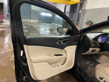2015 chrysler 200 200c with 208747 miles for sale near elk-river, minnesota e20bc9db1c3643ac8e886f375fcb51f0.jpg