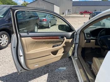 2006 honda accord ex-v-6-coupe-at-w--xm-radio with 231854 miles for sale near elk-river, minnesota e2bf2a49eae346698f015abcf0516756.jpeg