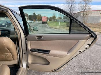 2005 toyota camry with 296470 miles for sale near elk-river, minnesota e2d210fb03344126b8f65b8da28817bb.jpeg