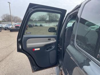 2000 chevrolet tahoe 4wd with 230426 miles for sale near fridley, minnesota e310872990d04b19bdb0b3b1774f1369.jpeg