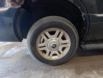 2004 mercury mountaineer convenience-4.0l-awd with 72086 miles for sale near elk-river, minnesota e3194e929fae4c63af47c86a63e78382.jpg