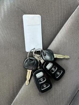 2013 hyundai elantra limited with 182716 miles for sale near elk-river, minnesota e33411d592f44b9b97d83e982fe28c22.jpg