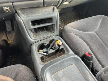 1999 gmc sierra-1500 sle-ext.-cab-short-bed-4wd with 237362 miles for sale near elk-river, minnesota e336b513d57d43a98021b62f7f4f2303.jpg