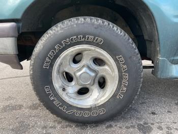 1997 ford explorer xlt-4-door-awd with 172185 miles for sale near elk-river, minnesota e457deeaa3d14dc3810178a341e837ba.jpeg