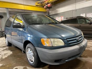 2001 toyota sienna le with 169382 miles for sale near elk-river, minnesota e4e81d05ea474b838d9754ac71cd810f.jpg