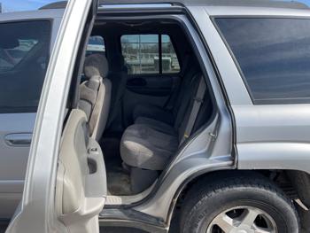 2004 chevrolet trailblazer ls-4wd with 185080 miles for sale near elk-river, minnesota e5d980f6a0cd417e8f06b08cc2871b18.jpeg