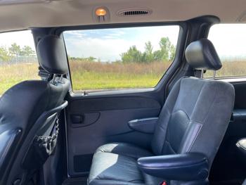 2003 chrysler town-&-country limited-fwd with 157243 miles for sale near elk-river, minnesota e5ff8d8d31f6473b81101312be32ac02.jpeg