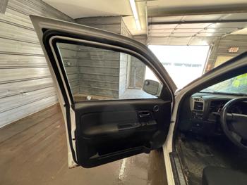 2009 chevrolet colorado lt1-crew-cab-4wd with 172923 miles for sale near elk-river, minnesota e6a7b14b9bb847c4bef67e9feba10099.jpeg