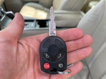 2009 lincoln mks fwd with 178945 miles for sale near white-bear-lake, minnesota e6dff2ac9e594f769567571a56deb6f9.jpeg