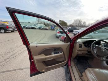 2006 honda pilot ex-4wd-at with 260470 miles for sale near fridley, minnesota e71b53aa54044407965d6bb7d96bbed4.jpeg