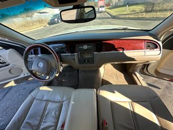 2004 lincoln town-car ultimate-l with 179159 miles for sale near elk-river, minnesota e8a070fbc30e4277b35a94ee6d9e64ec.jpeg