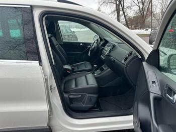 2014 volkswagen tiguan with 106309 miles for sale near burnsville, minnesota e90ed10570dd4392bbb73ec1ef2011a1.jpg