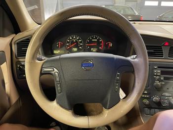 2001 Volvo XC70