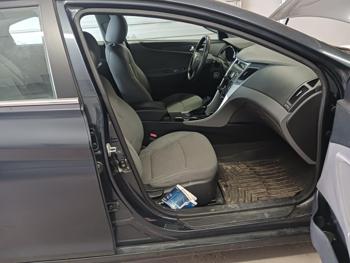 2011 hyundai sonata gls-auto with 219831 miles for sale near elk-river, minnesota eadf13fc7fc34e8e82255fe5a262781f.jpg