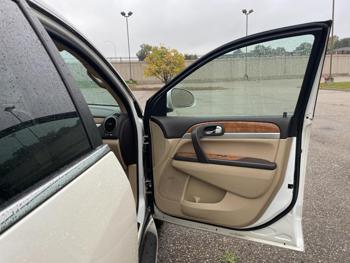 2010 buick enclave cxl-2xl-awd with 194646 miles for sale near burnsville, minnesota eb52189a5fab4da0888f28b5dea9cbab.JPG