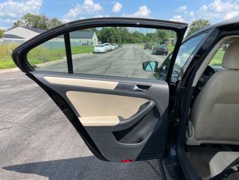 2011 volkswagen jetta se with 147575 miles for sale near elk-river, minnesota ebd8c9147f6c430ba654afa9839d553f.jpeg