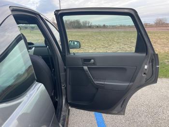 2011 ford focus se-sedan with 129978 miles for sale near rochester, minnesota ed090563b42e4f0882da973f843b9457.jpeg