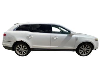 2012 lincoln mkt 3.5l-with-ecoboost-awd with 155663 miles for sale near elk-river, minnesota eef2dd14e10c429e848b843edae2b430.jpg