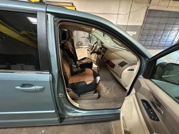 2010 chrysler town-&-country lx with 126535 miles for sale near elk-river, minnesota eef8ee813dc64ef0a48fee4fe3209934.jpg