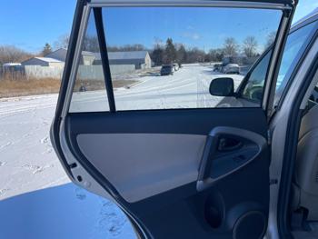 2007 toyota rav4 limited with 136467 miles for sale near elk-river, minnesota efb4b338c0b8498c9e0b799a908111c4.jpg