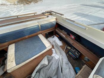 1980 searay weekender for sale near elk-river, minnesota f0d6a294e89742c4a92b552846323381.jpg