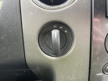 2004 ford f-150 xl-supercab-4wd with 113212 miles for sale near spring-lake-park, minnesota f148cc802a184f31bd5c783a7f76c46b.jpeg