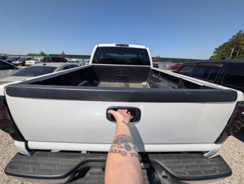2003 chevrolet silverado-2500hd ext.-cab-short-bed-4wd with 265768 miles for sale near elk-river, minnesota f161868974d5423d960949ae709be2a7.jpg