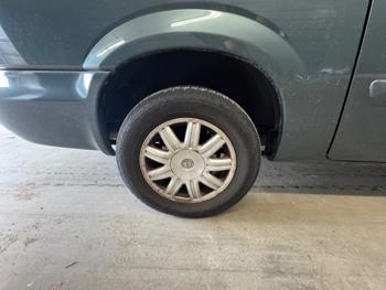 2007 chrysler town-&-country touring with 155270 miles for sale near elk-river, minnesota f24cf0e153fc43c28465c41110d933bf.jpeg