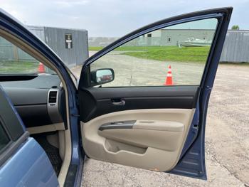 2005 toyota prius 4-door-liftback with 172513 miles for sale near elk-river, minnesota f27cddc32446423c89e1befbc79eb424.jpeg