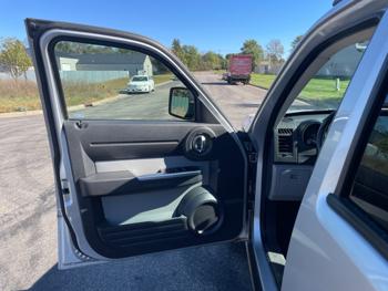 2007 dodge nitro slt-4wd with 158091 miles for sale near elk-river, minnesota f3612d596083482592e93d033641a39c.jpeg