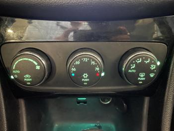 2011 chrysler 200 touring with 185037 miles for sale near elk-river, minnesota f4b6503aea174f1a85ef3af1fbead6db.jpg