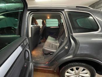 2012 volkswagen touareg vr6-lux with 229771 miles for sale near elk-river, minnesota f534144298174951b131eafde90689e0.jpeg