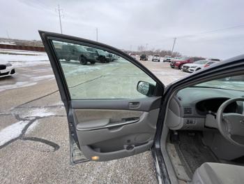 2009 toyota sienna ce-fwd-7-passenger with 230582 miles for sale near rochester, minnesota f546b72d9fa94ec28ace57f1f878c75f.jpeg