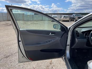 2011 hyundai sonata gls with 133145 miles for sale near elk-river, minnesota f56c50175c04482192a9eee7d815e450.jpg