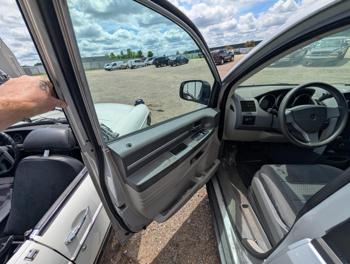 2010 dodge grand-caravan se with 155535 miles for sale near elk-river, minnesota f59a5e2e3de34155bc927f897266a981.jpg