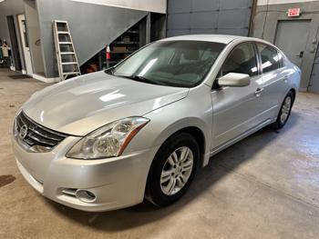 2012 nissan altima 2.5-s with 200657 miles for sale near elk-river, minnesota f59fdbd7da984557838dfe48f9fc5983.jpeg